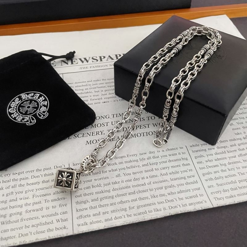 Ch**me He**ts necklaces
